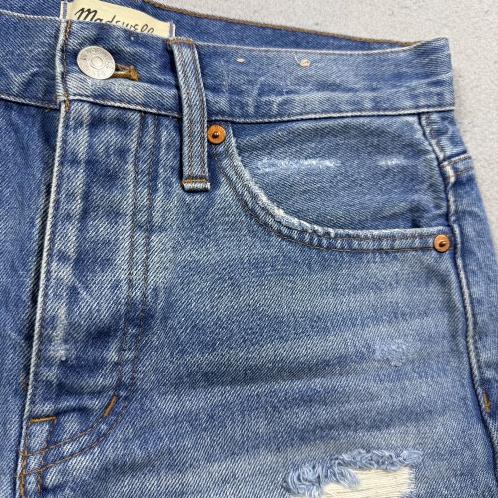 Madewell Relaxed Denim Shorts Blue Distressed Frayed Hem Size 23